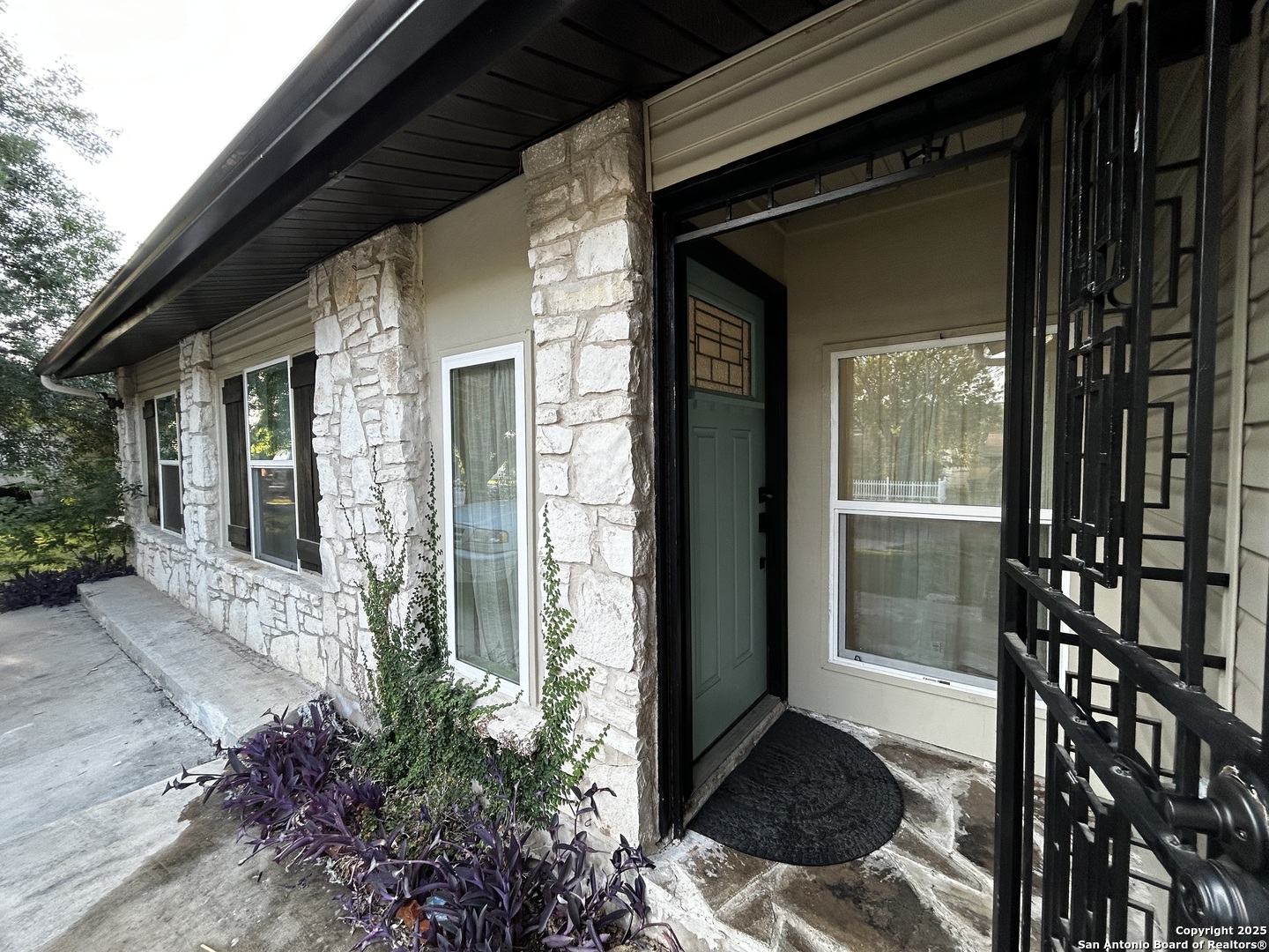 4543 Guadalajara San Antonio TX 78233