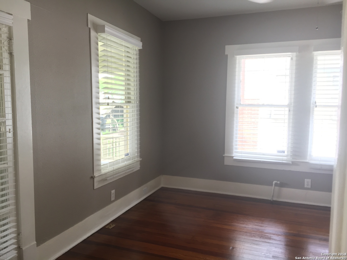 1118 W W Mistletoe Avenue San Antonio TX 78201