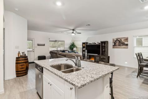 14702 Somerset Mill San Antonio TX 78254