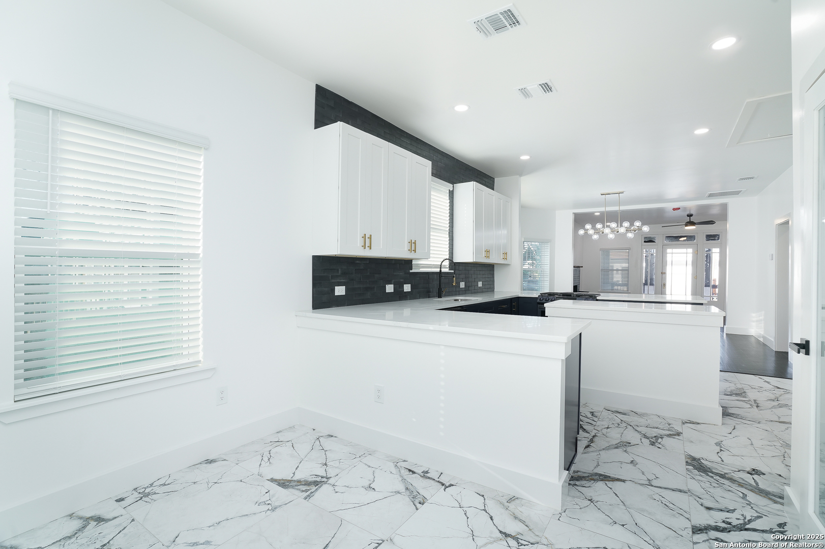 1222 Hays San Antonio TX 78202
