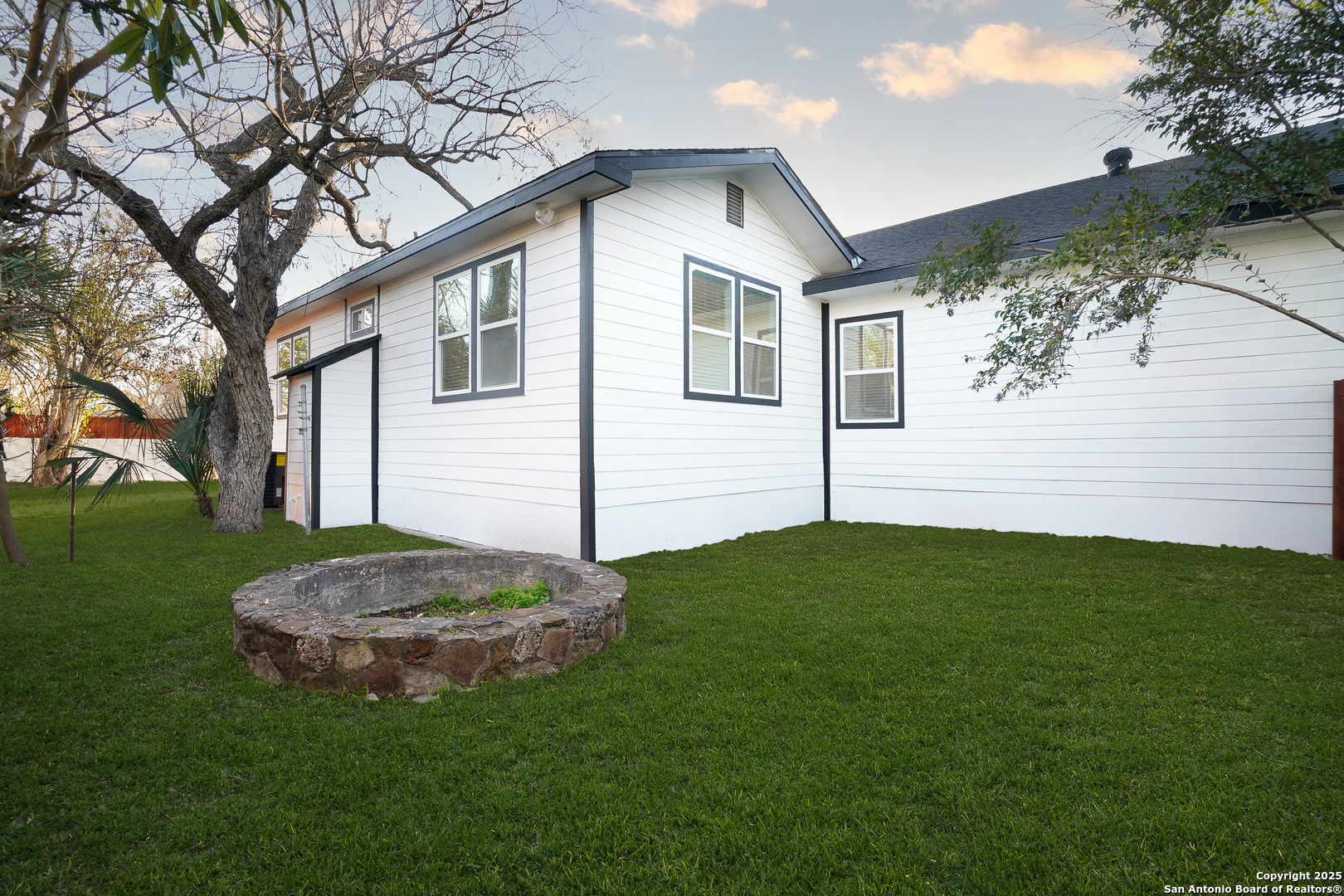 1222 Hays San Antonio TX 78202