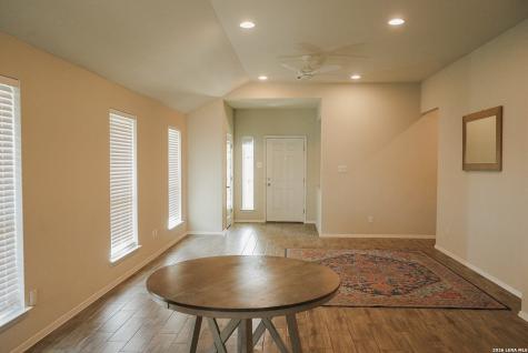 139 Lyndon Drive San Marcos TX 78666