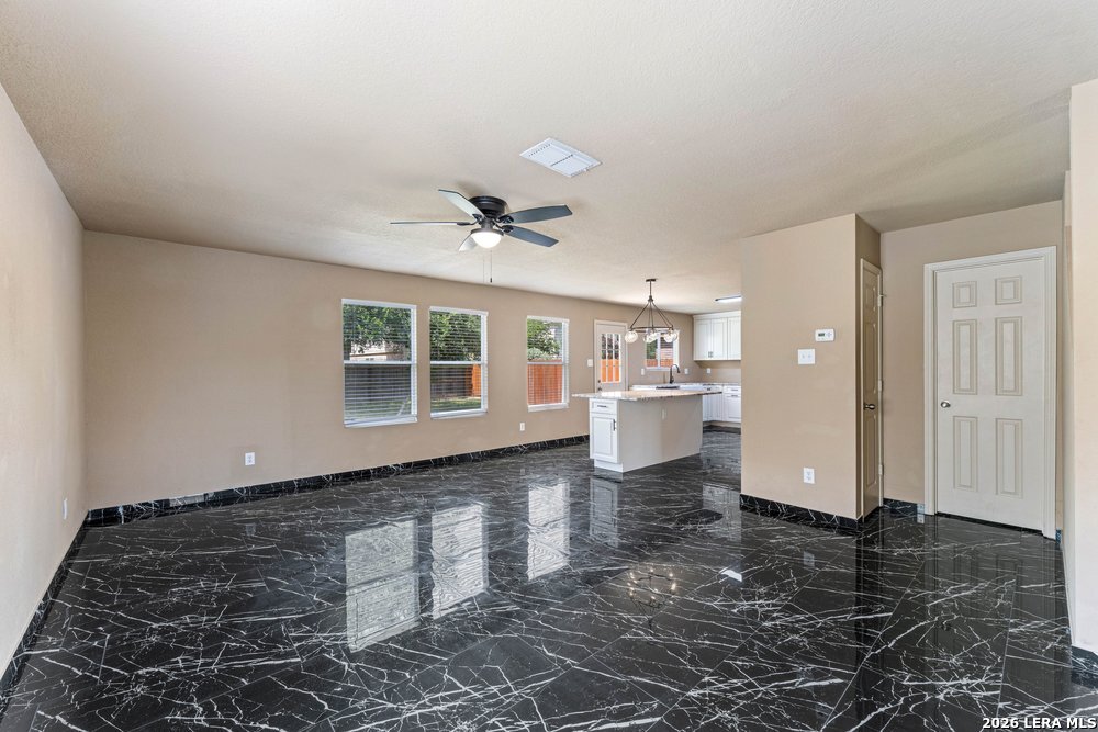 5819 Providence Oak San Antonio TX 78249