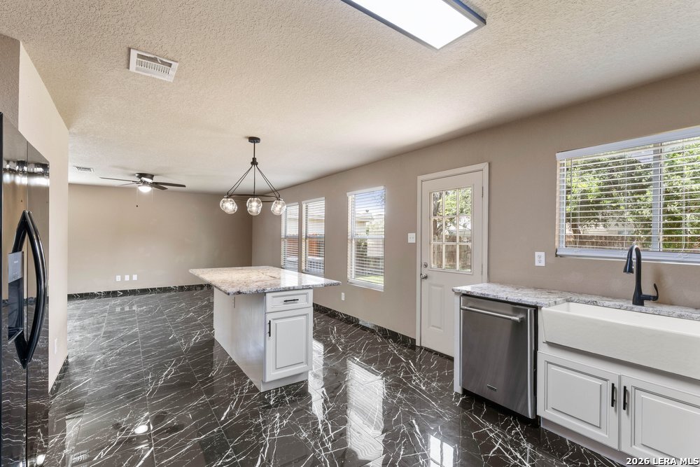 5819 Providence Oak San Antonio TX 78249