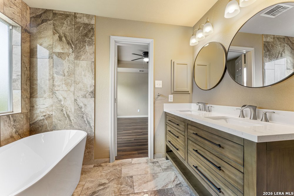 5819 Providence Oak San Antonio TX 78249