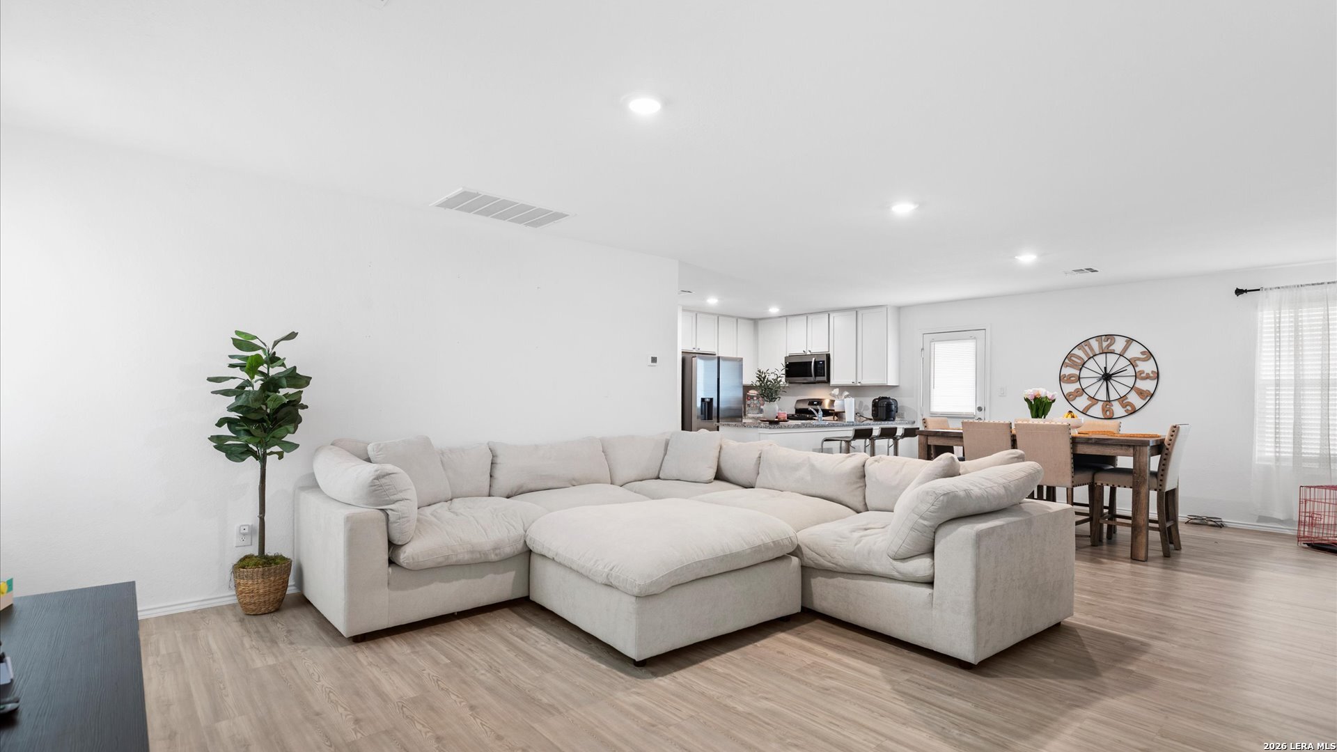 5463 Daphne Path San Antonio TX 78253