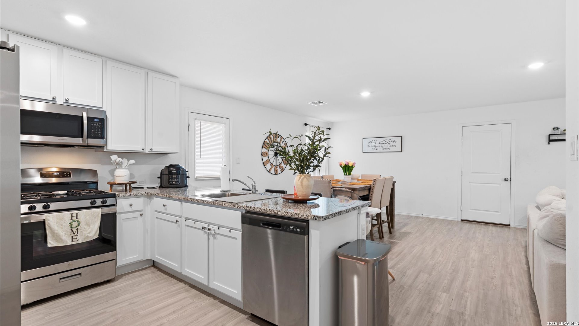 5463 Daphne Path San Antonio TX 78253