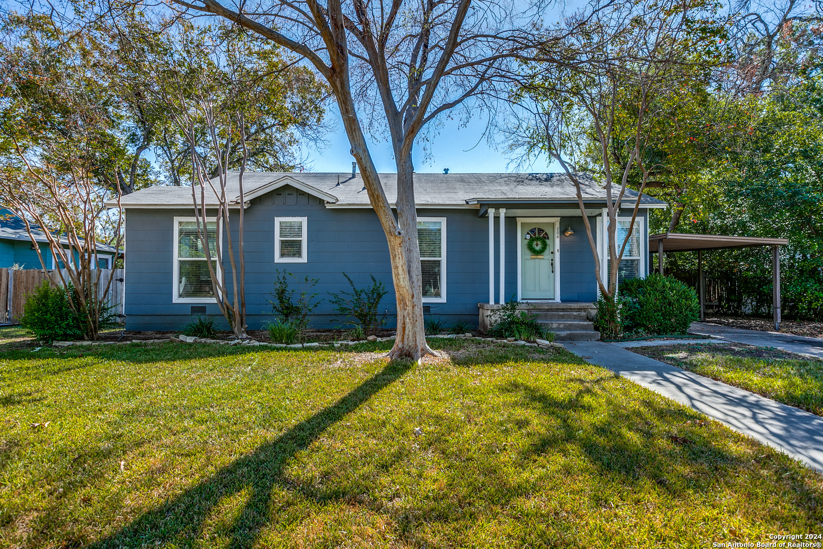 206 Chevy Chase Drive San Antonio TX 78209