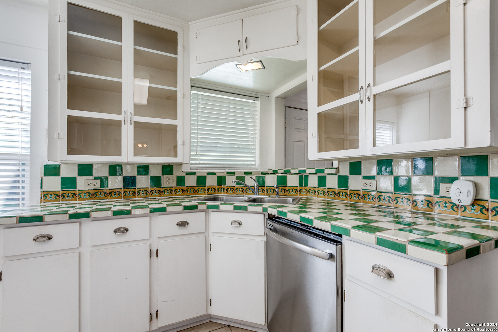 206 Chevy Chase Drive San Antonio TX 78209