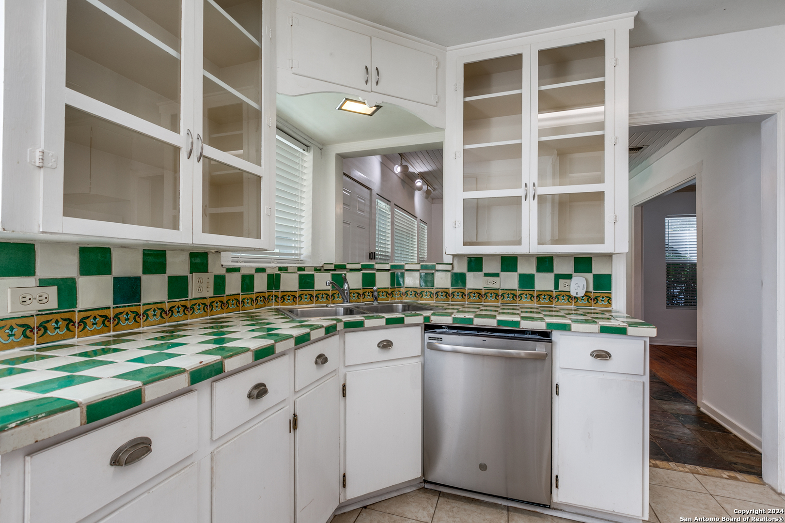 206 Chevy Chase Drive San Antonio TX 78209