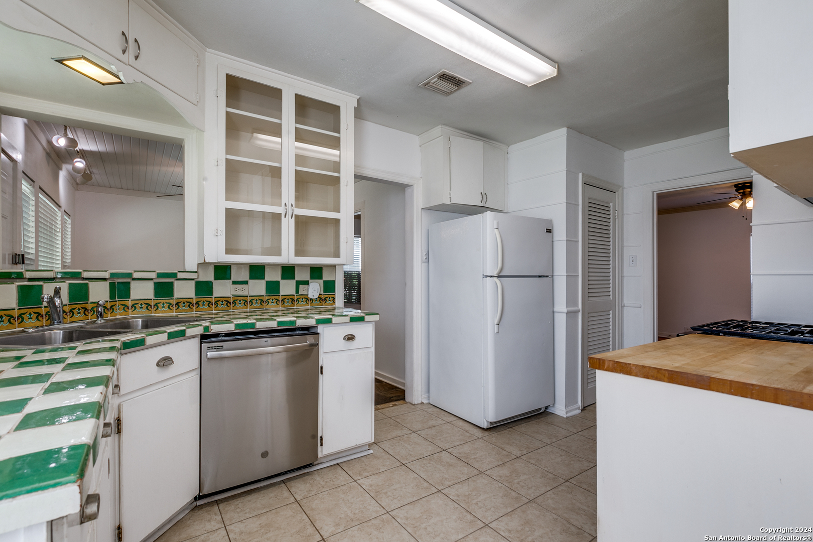 206 Chevy Chase Drive San Antonio TX 78209