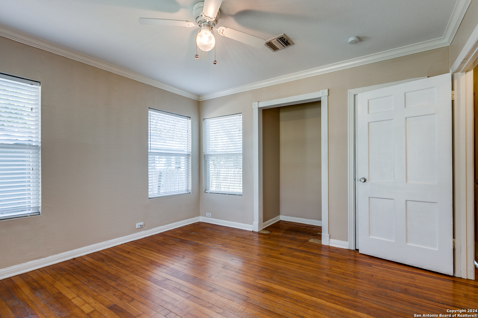 206 Chevy Chase Drive San Antonio TX 78209
