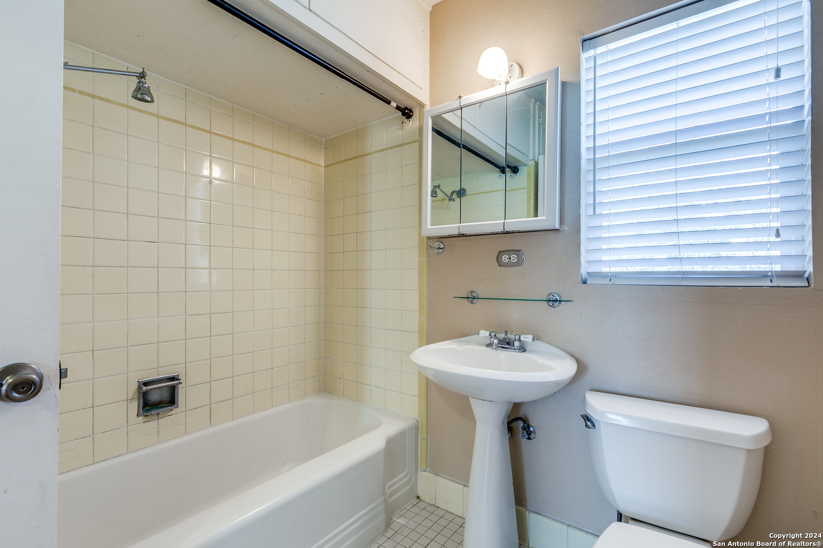 206 Chevy Chase Drive San Antonio TX 78209