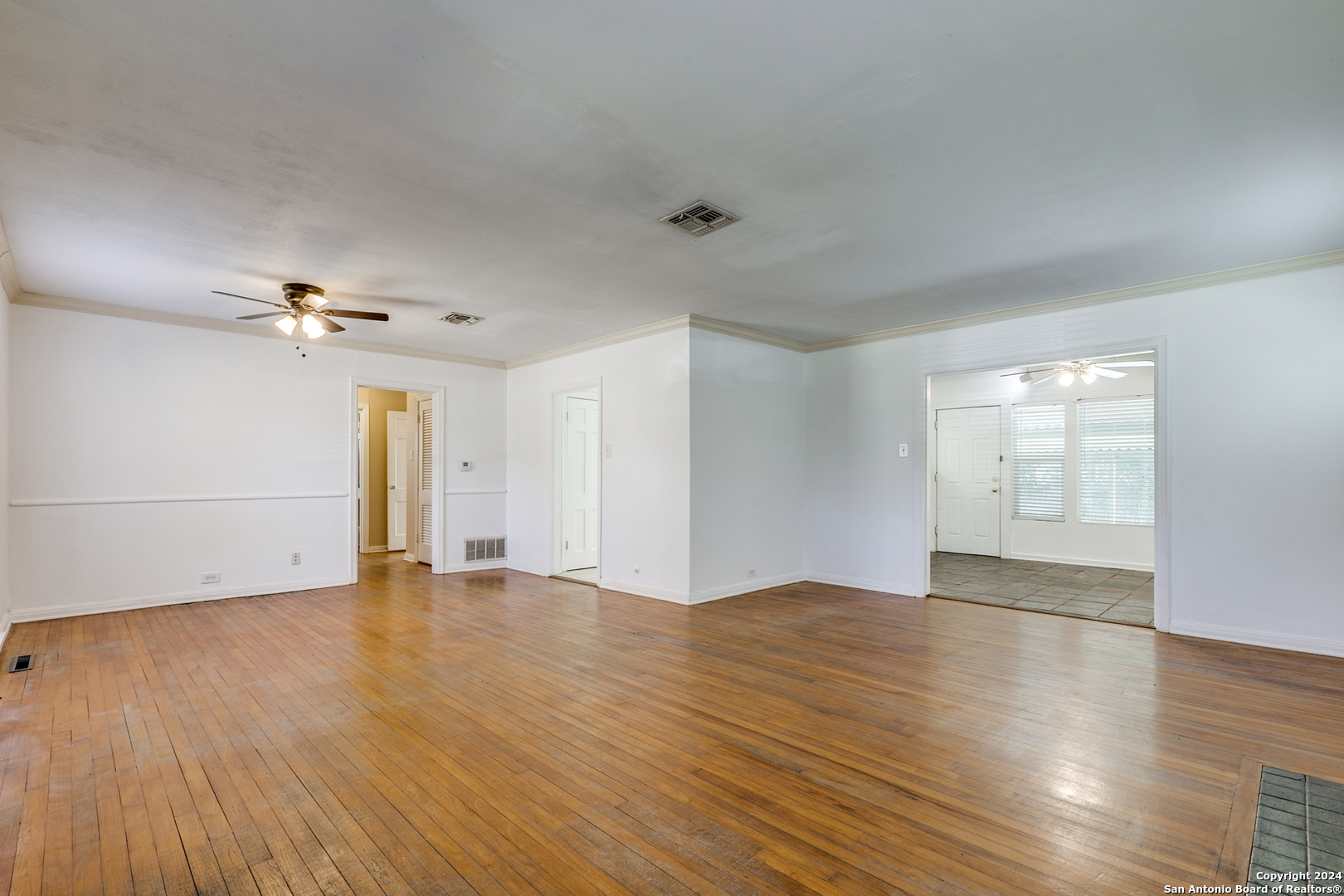 206 Chevy Chase Drive San Antonio TX 78209