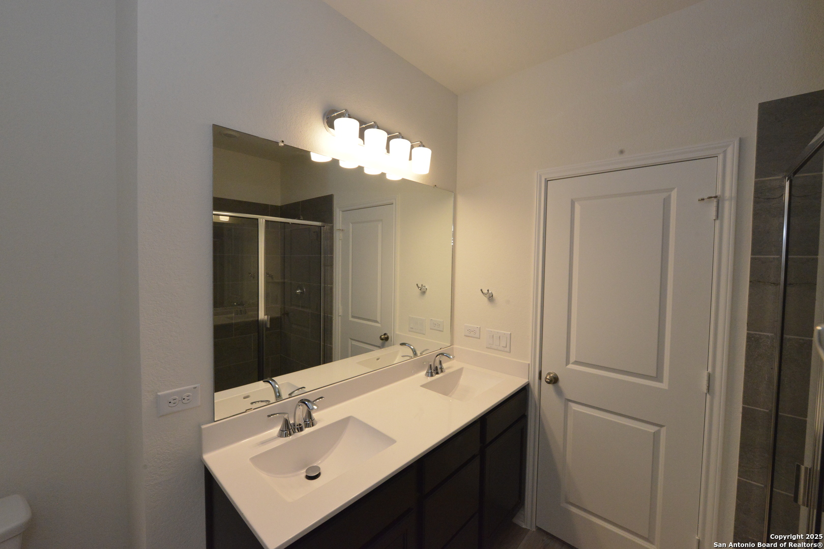 131 E Granite Shores Drive Boerne TX 78006