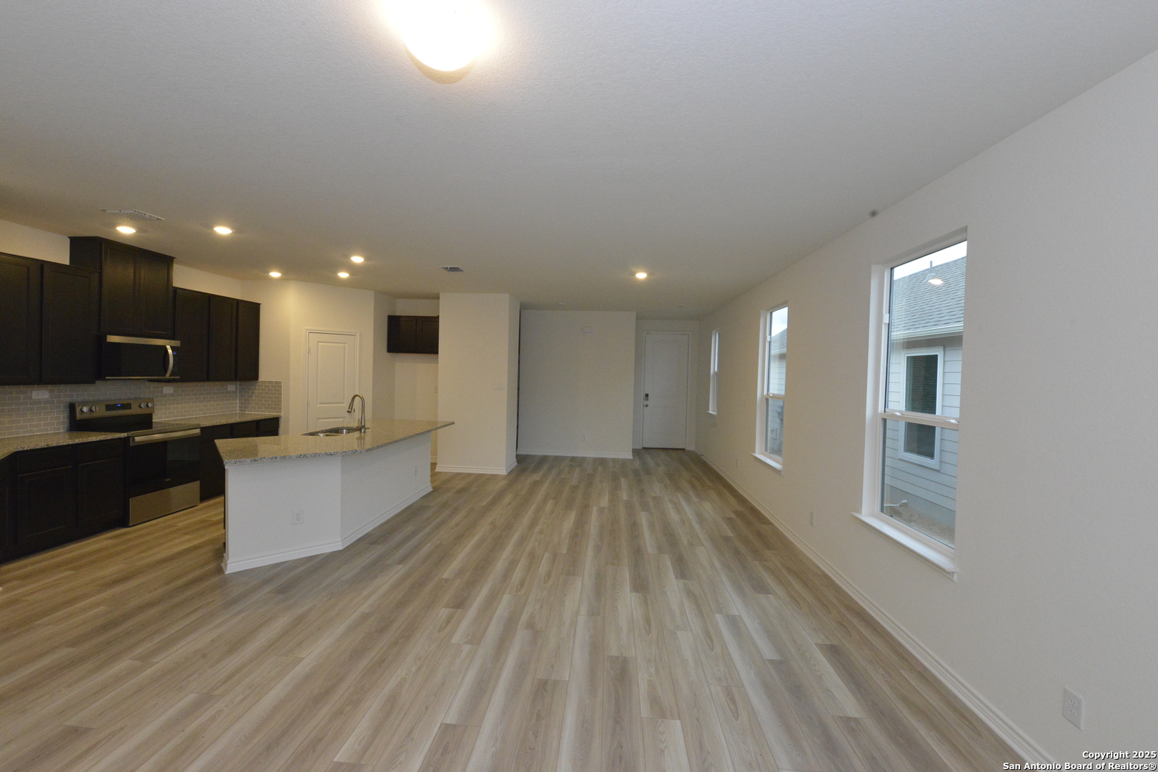 131 E Granite Shores Drive Boerne TX 78006