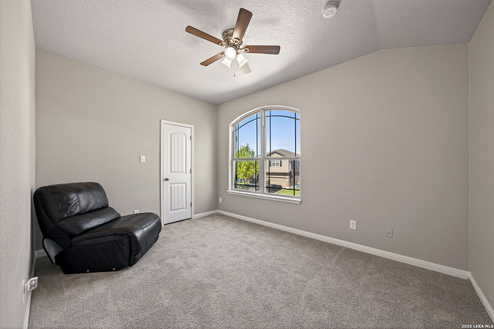 10214 Shawnee Bluff Converse TX 78109