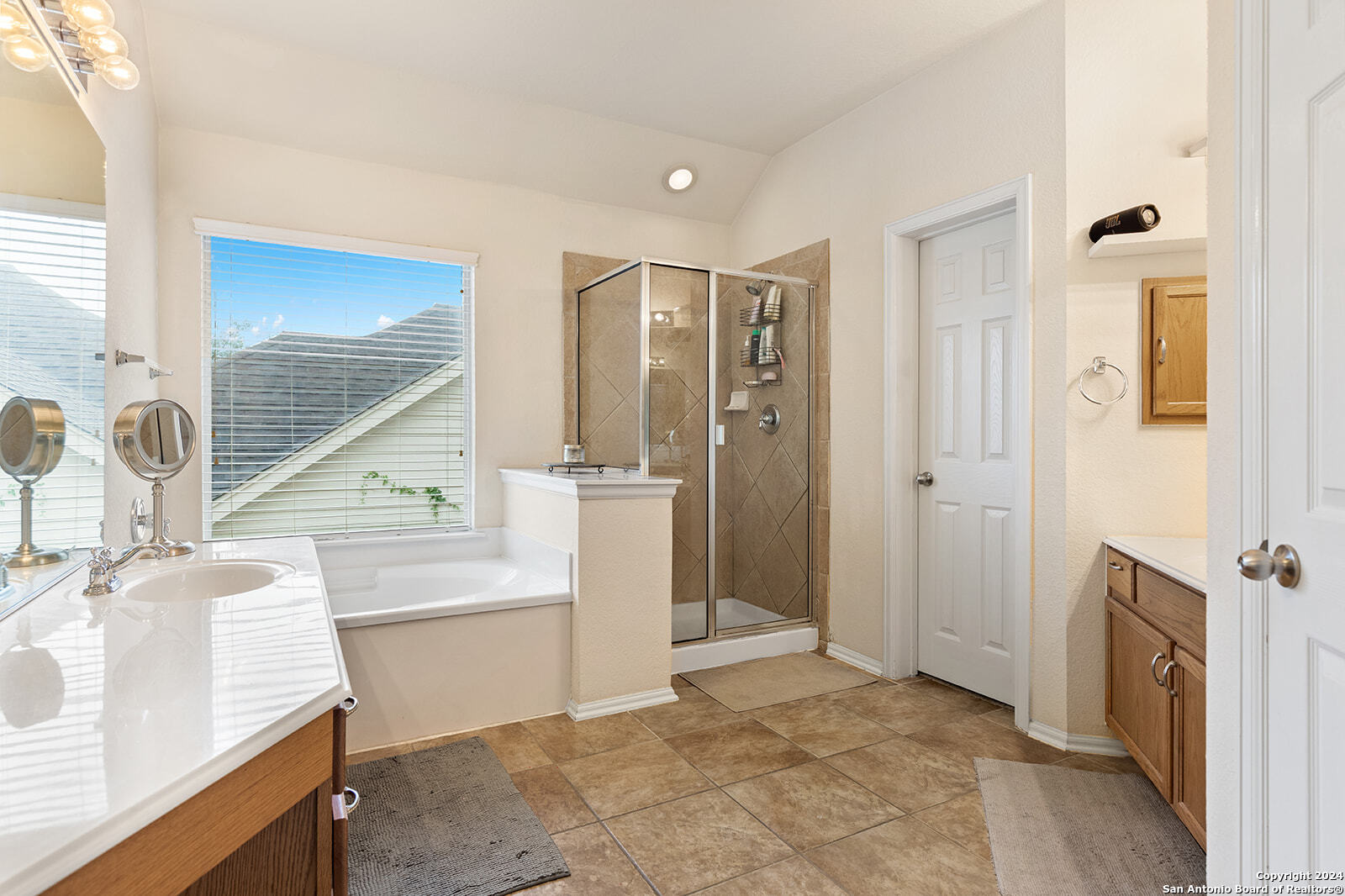 1306 Alpine Pond San Antonio TX 78260