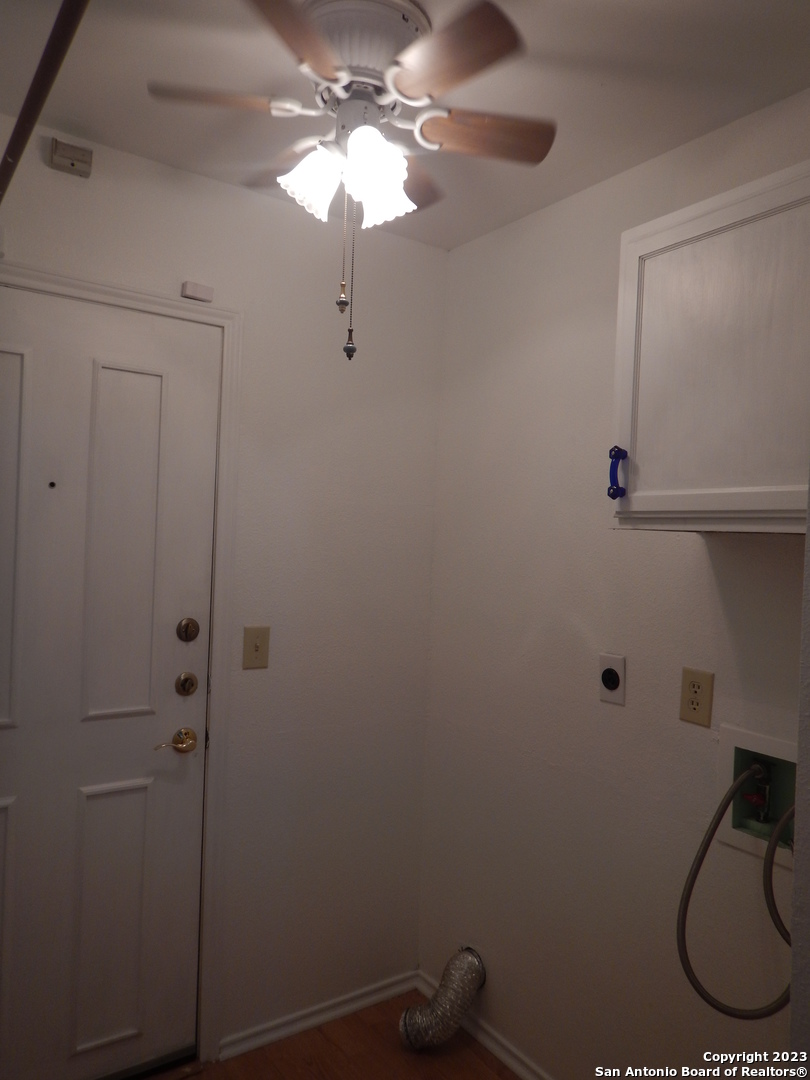 5906 Spring Crossing San Antonio TX 78247