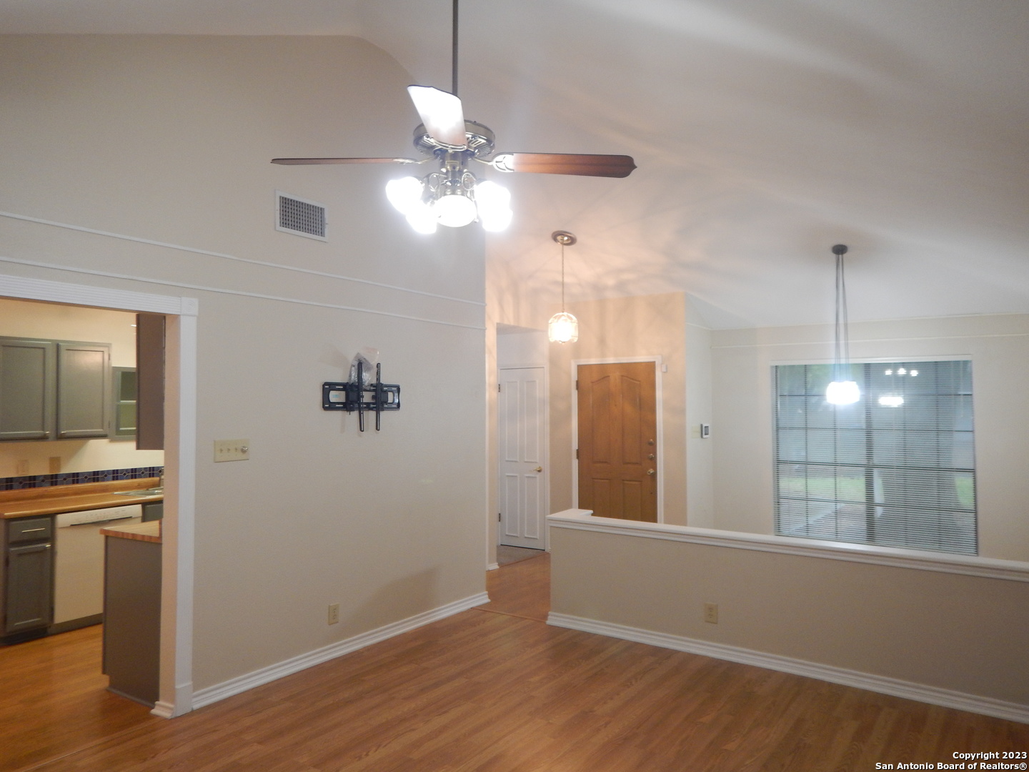 5906 Spring Crossing San Antonio TX 78247