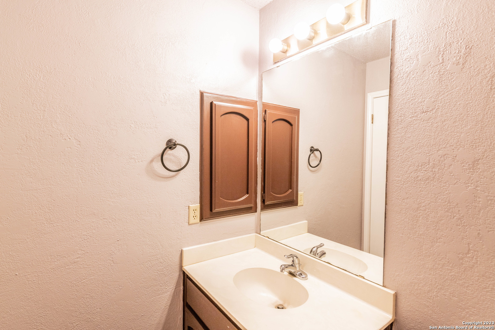 6003 Macgregor Way San Antonio TX 78240