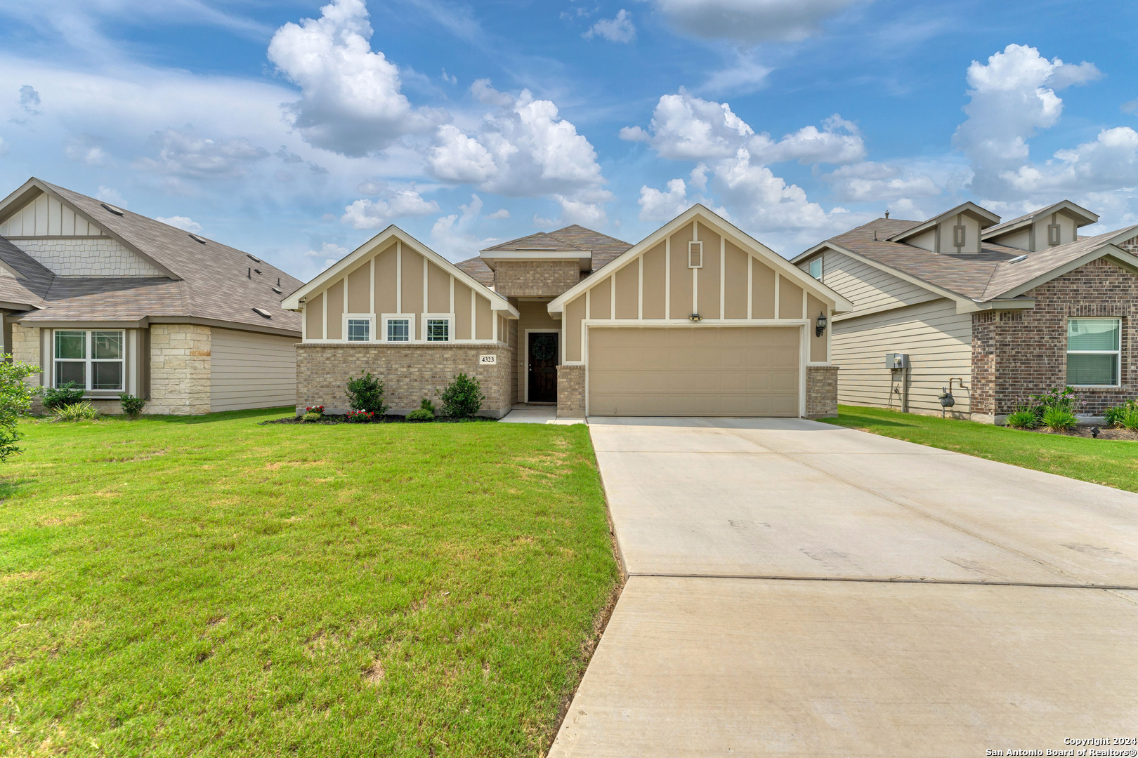 4323 W Vasquez Circle Converse TX 78109
