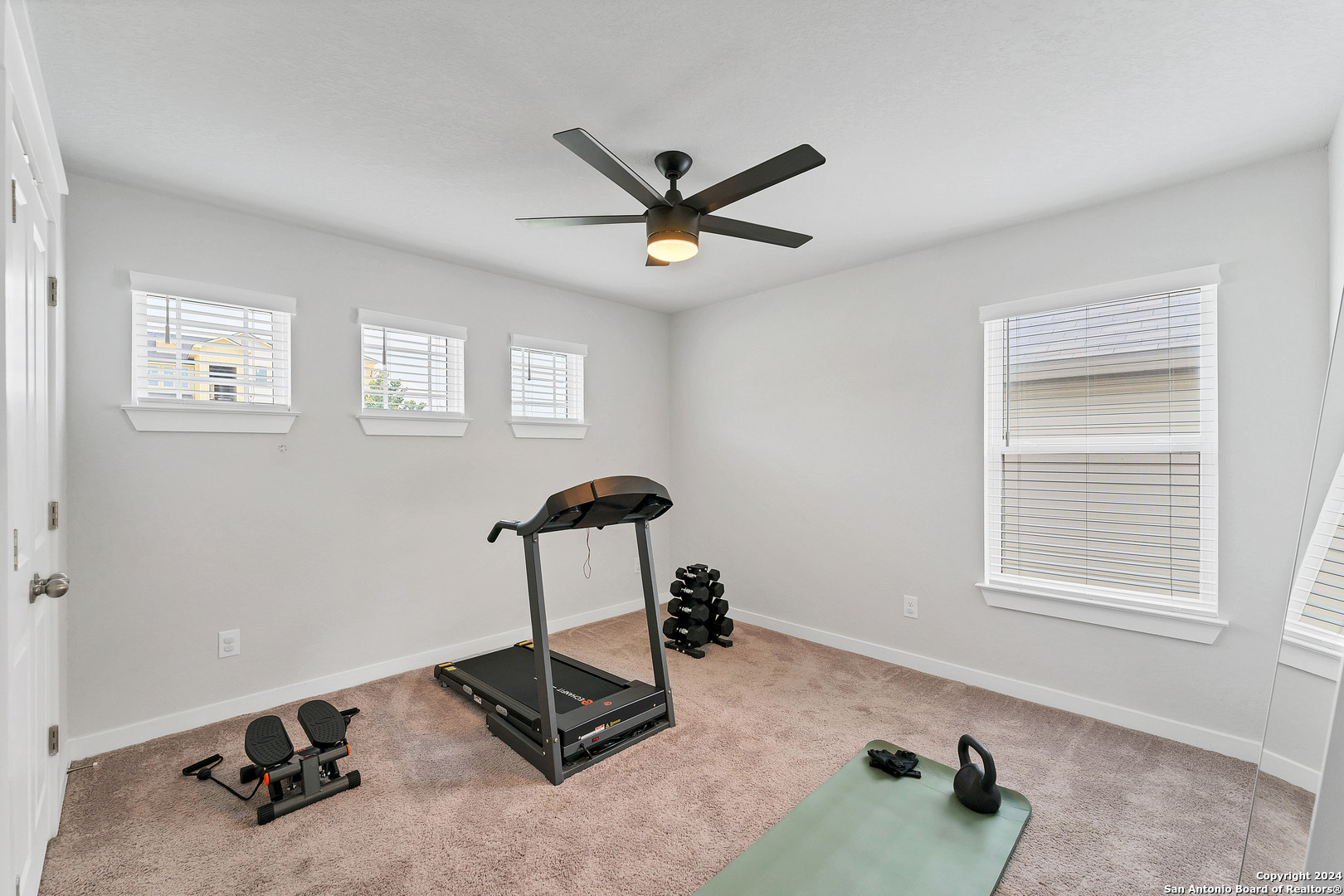 4323 W Vasquez Circle Converse TX 78109