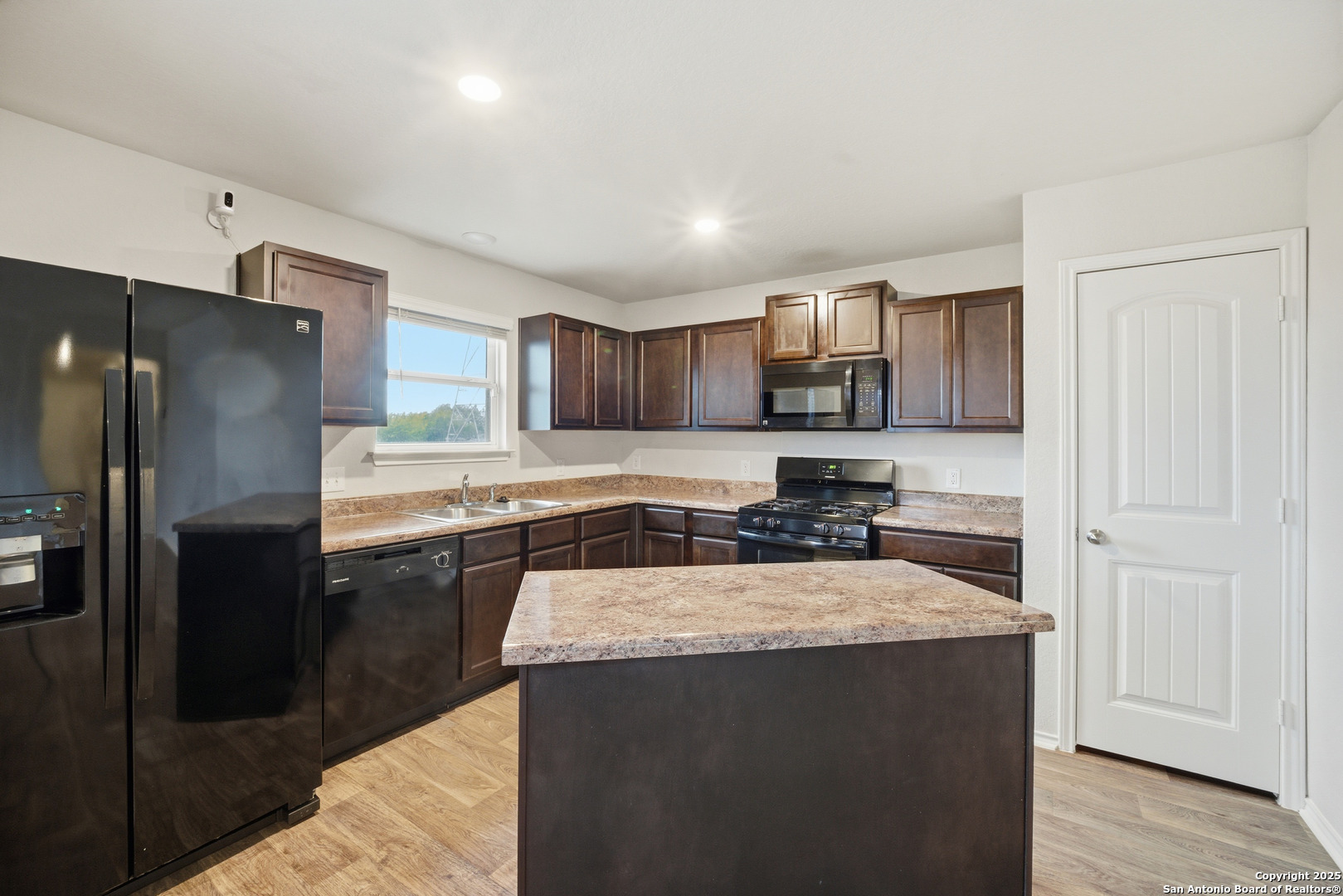 5803 Still River San Antonio TX 78244