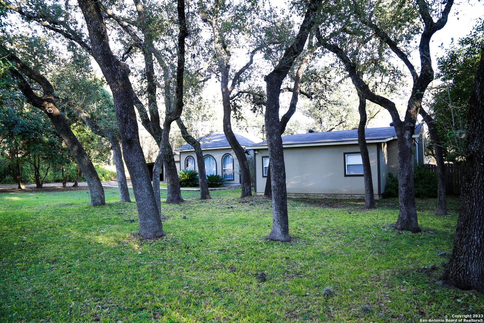 208 S Winston Lane Castle Hills TX 78213