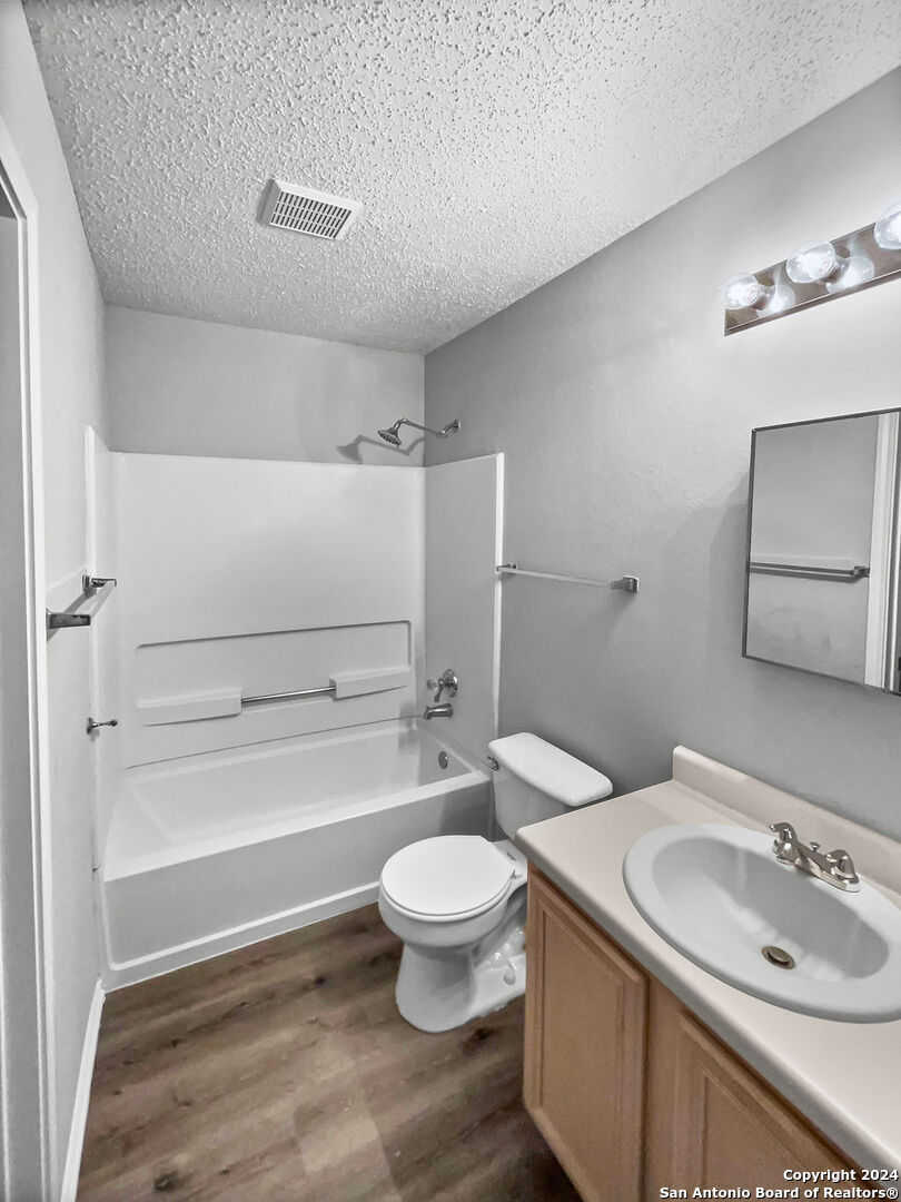 9731 Bronson Creek San Antonio TX 78251