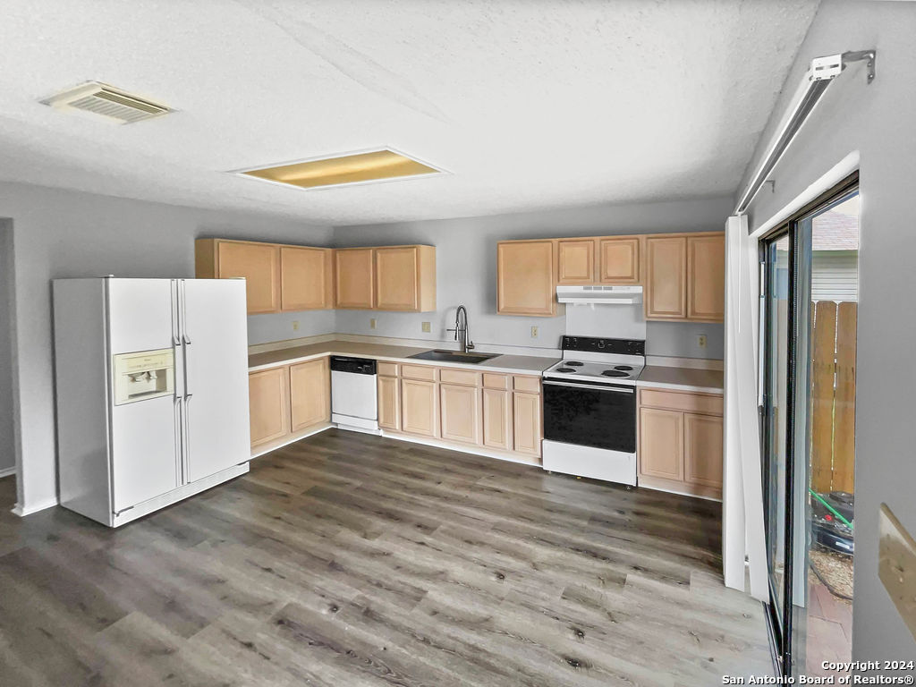 9731 Bronson Creek San Antonio TX 78251