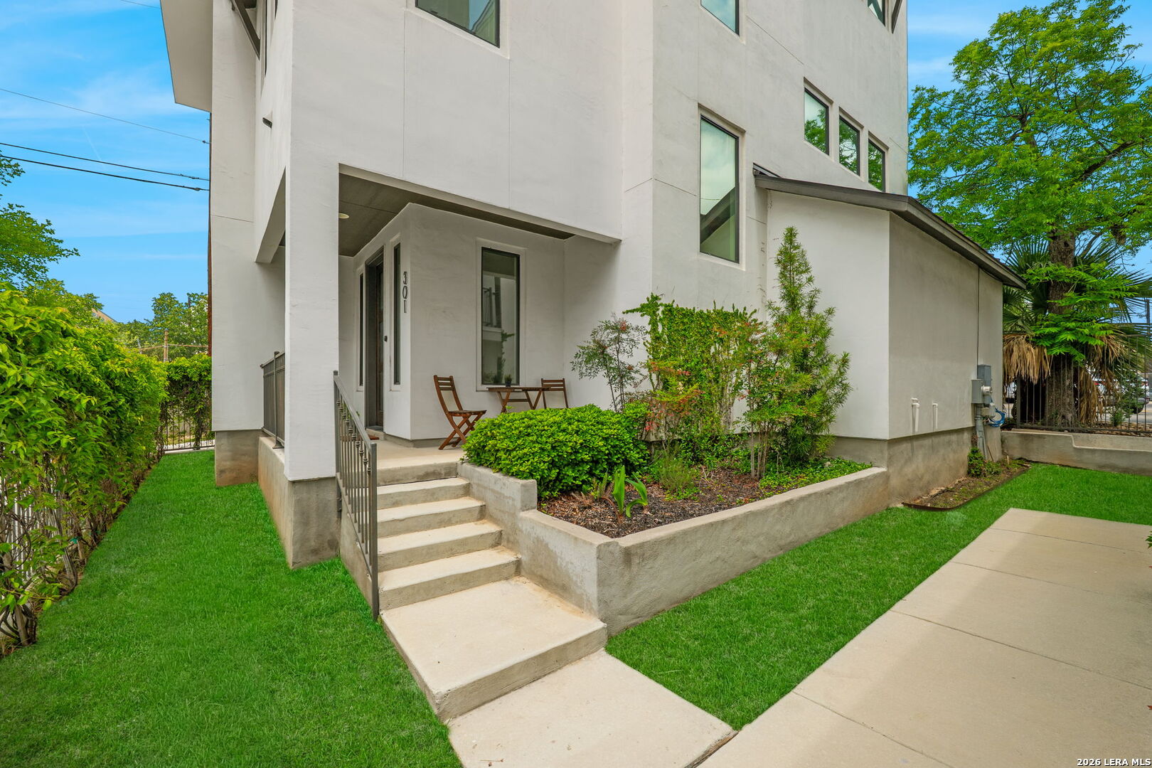 825 N Saint Marys Street San Antonio TX 78205