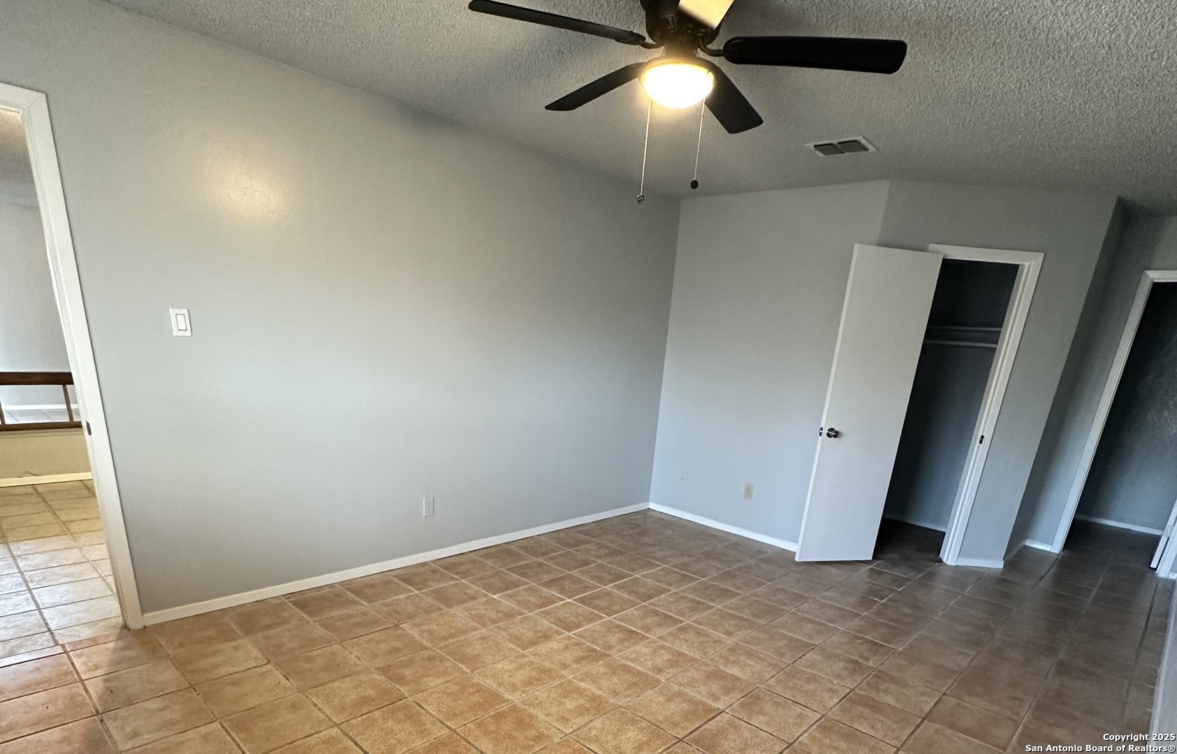 5718 Jones Fall San Antonio TX 78244