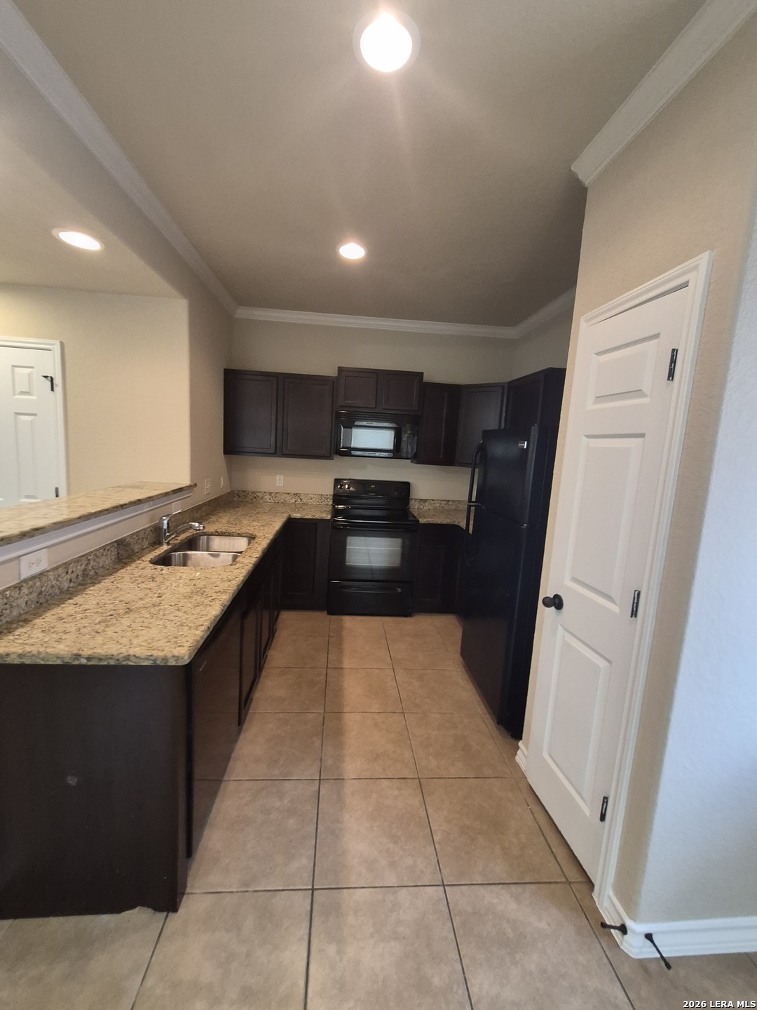 6321 Attucks Lane San Antonio TX 78238