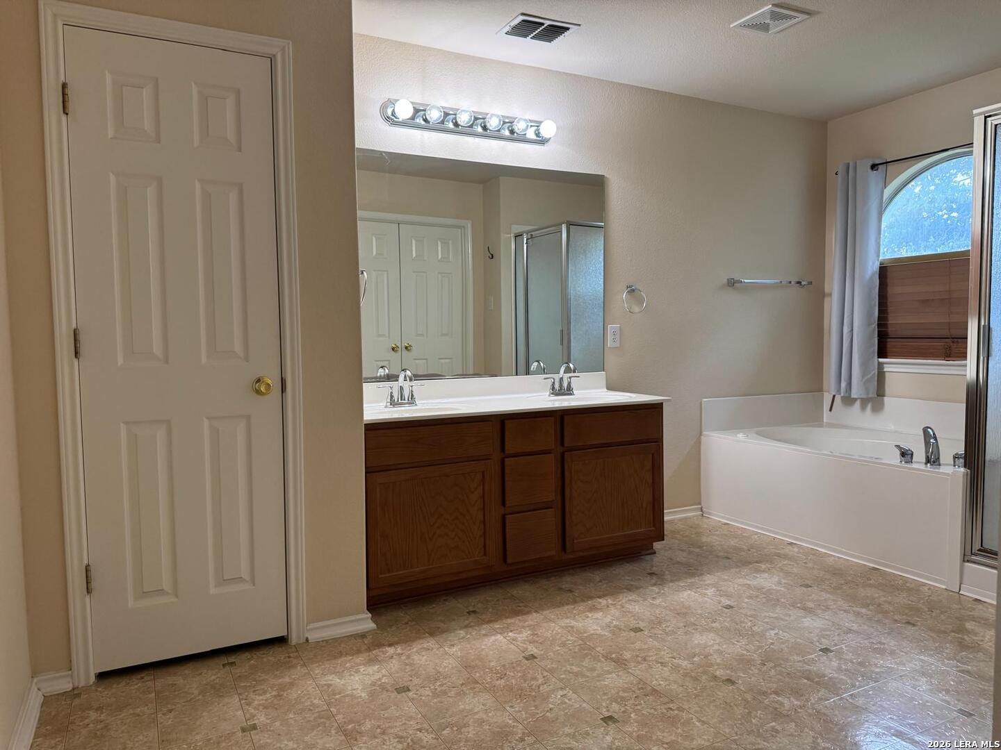 4526 Darien Vista San Antonio TX 78247