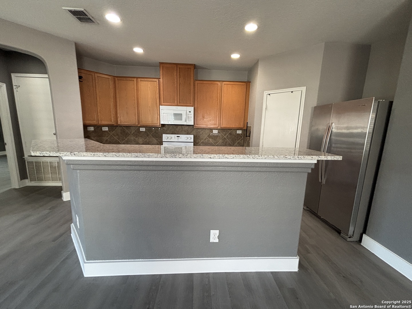 9106 Canter Horse San Antonio TX 78254