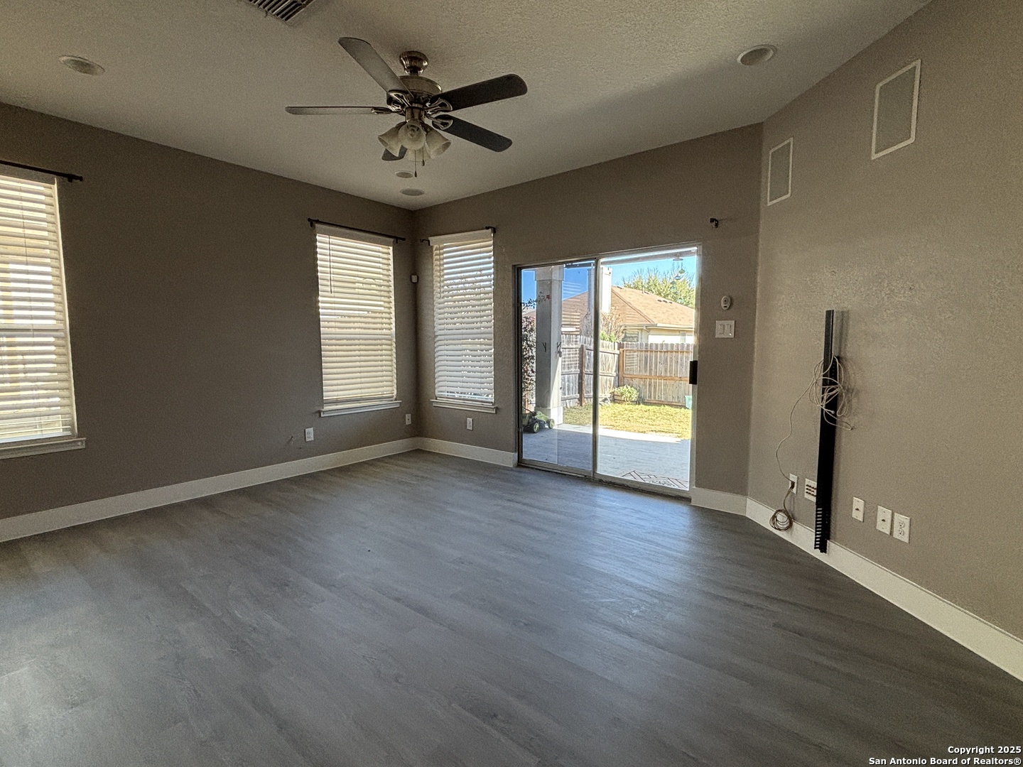 9106 Canter Horse San Antonio TX 78254