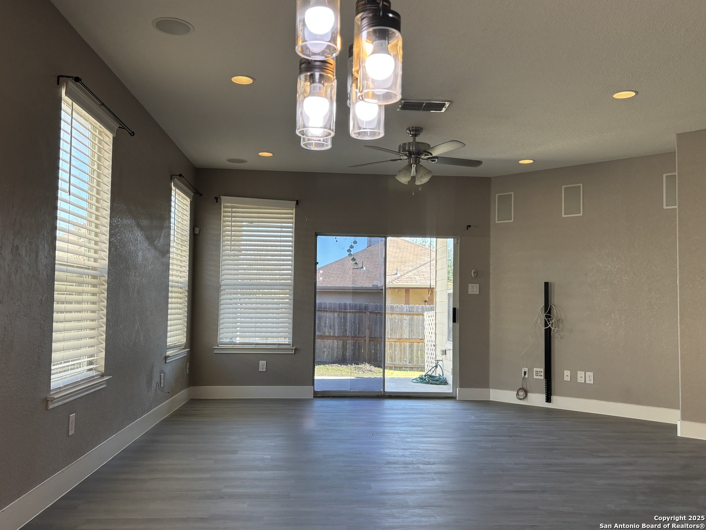 9106 Canter Horse San Antonio TX 78254