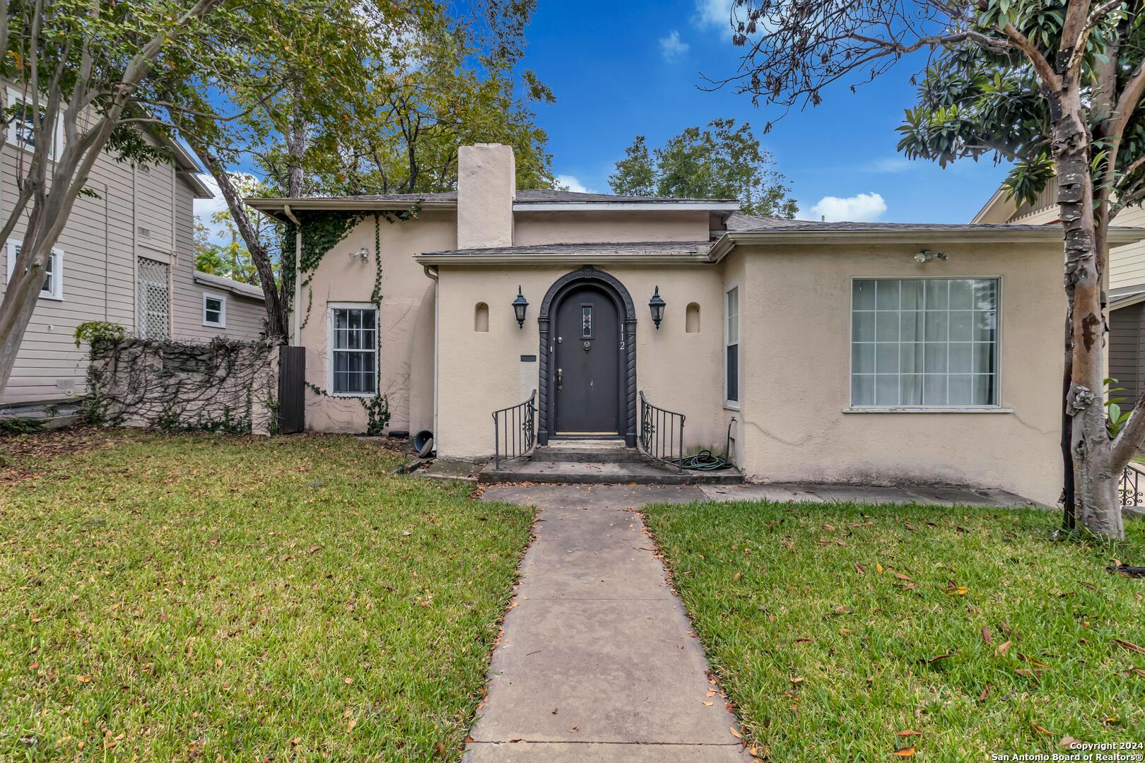 112 Cloverleaf Avenue Alamo Heights TX 78209