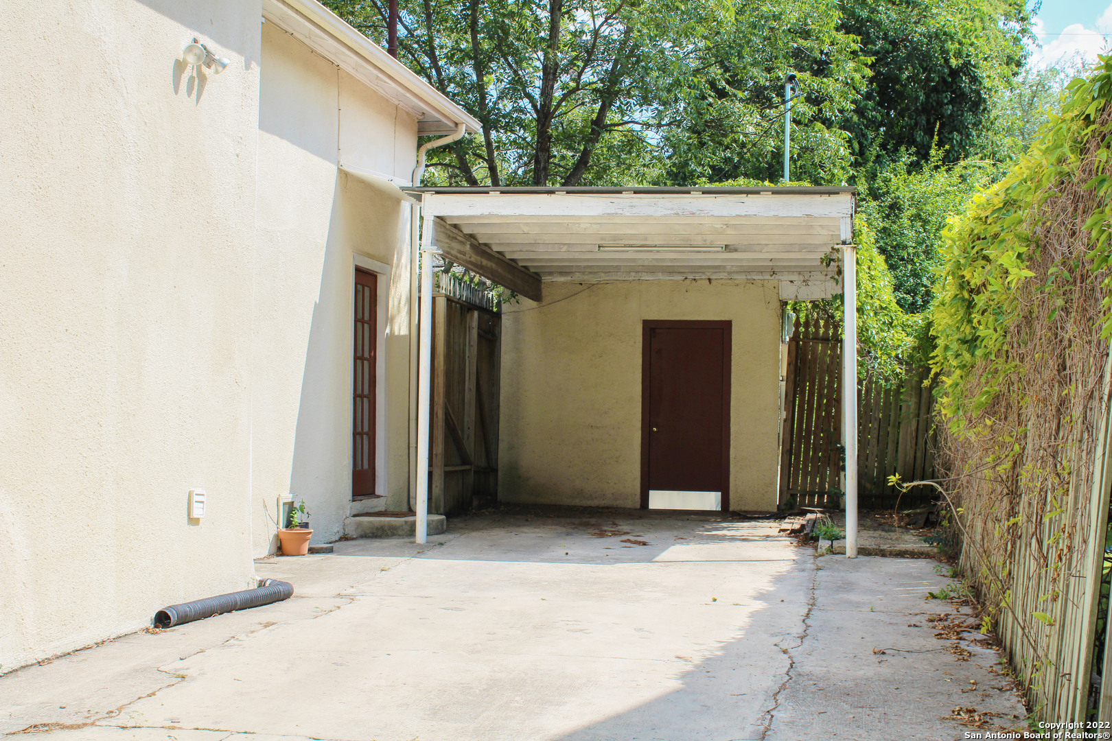 112 Cloverleaf Avenue Alamo Heights TX 78209