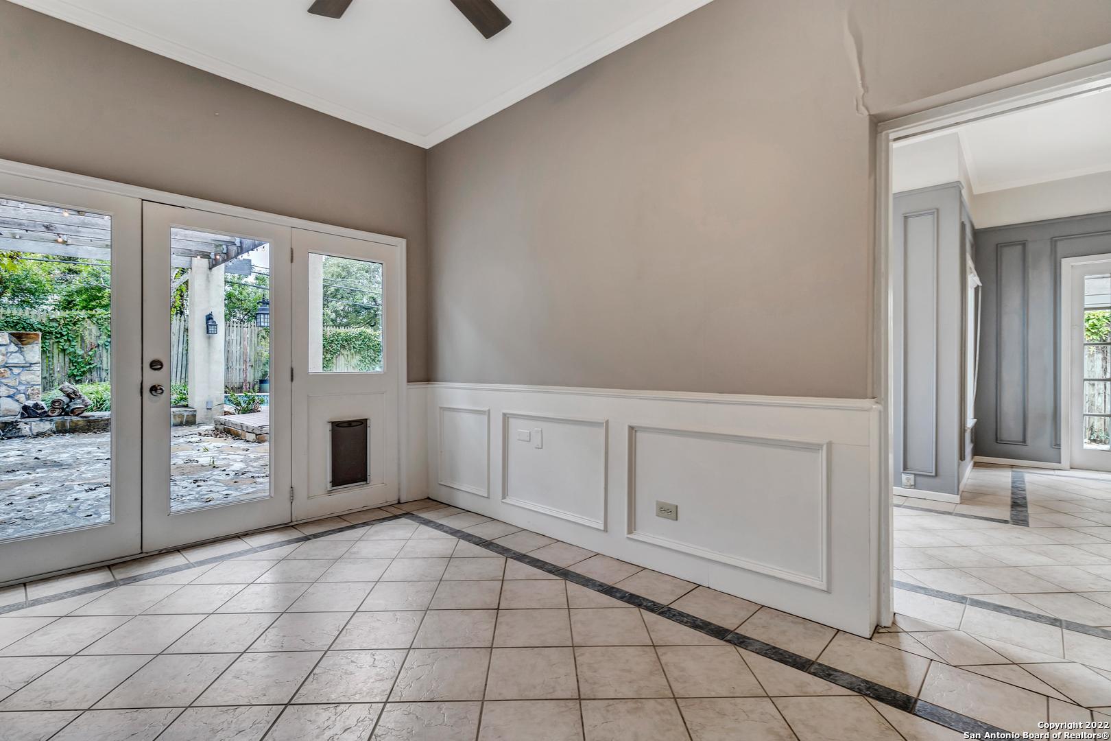 112 Cloverleaf Avenue Alamo Heights TX 78209