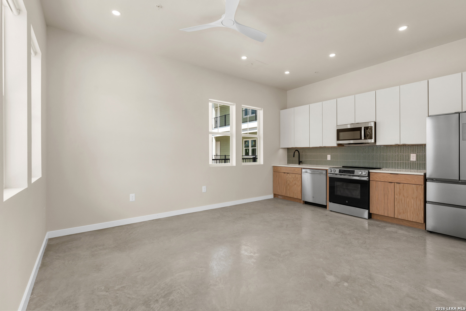 725 W Ashby Place San Antonio TX 78212