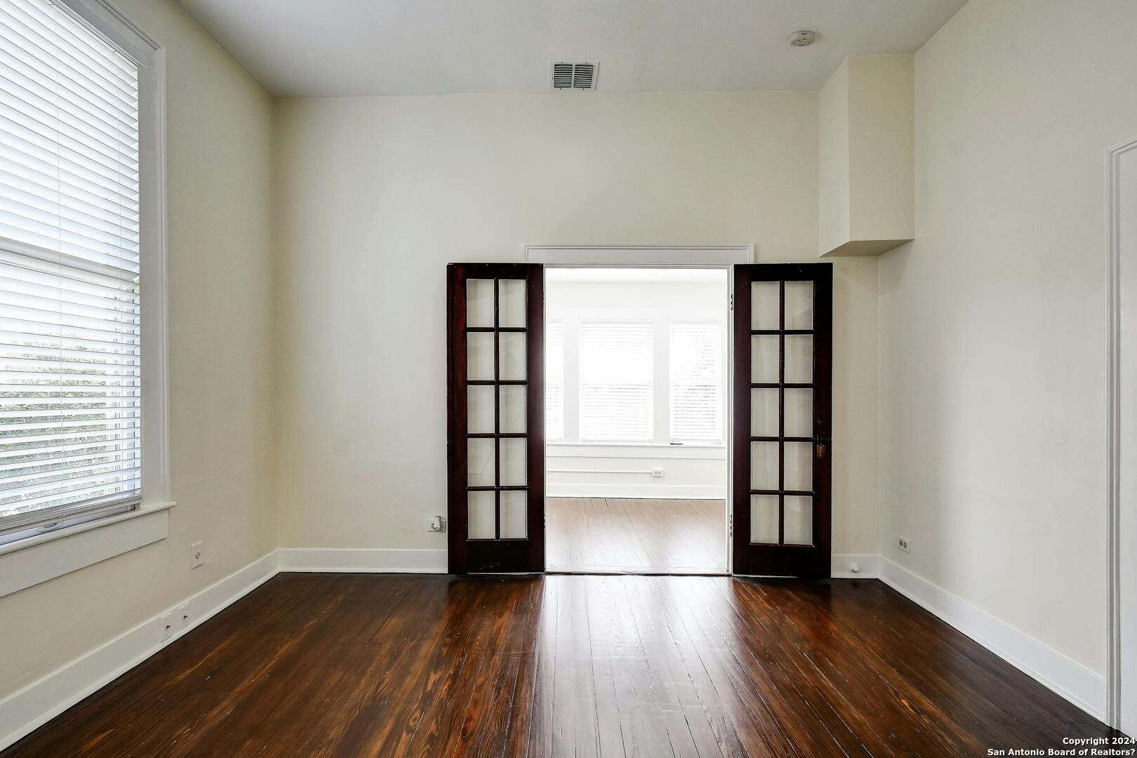423 W Woodlawn Avenue San Antonio TX 78212