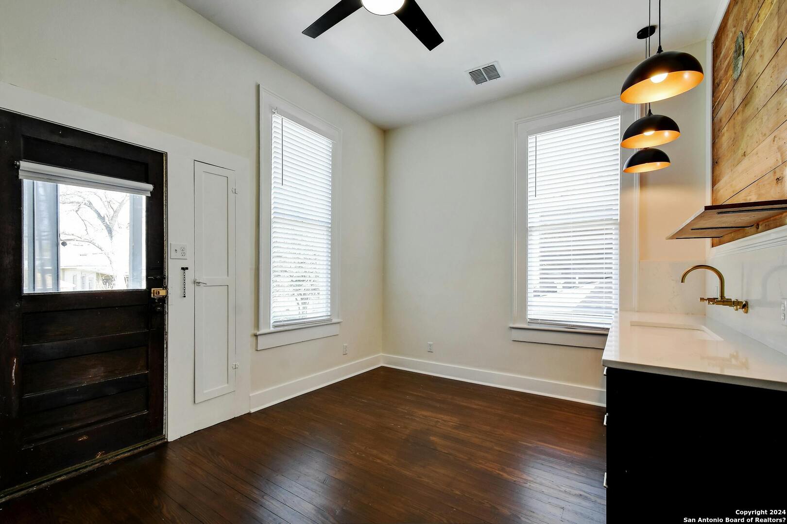 423 W Woodlawn Avenue San Antonio TX 78212
