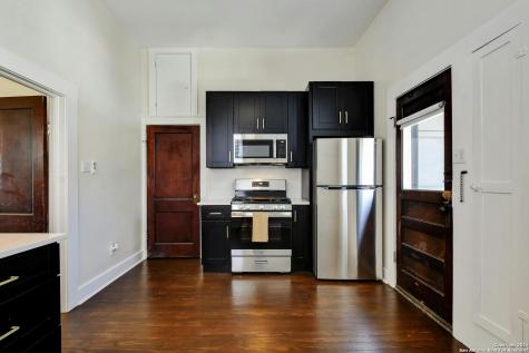 423 W Woodlawn Avenue San Antonio TX 78212