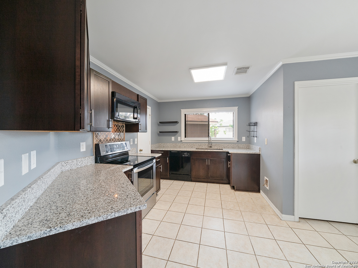 7 Apple Hills San Antonio TX 78238