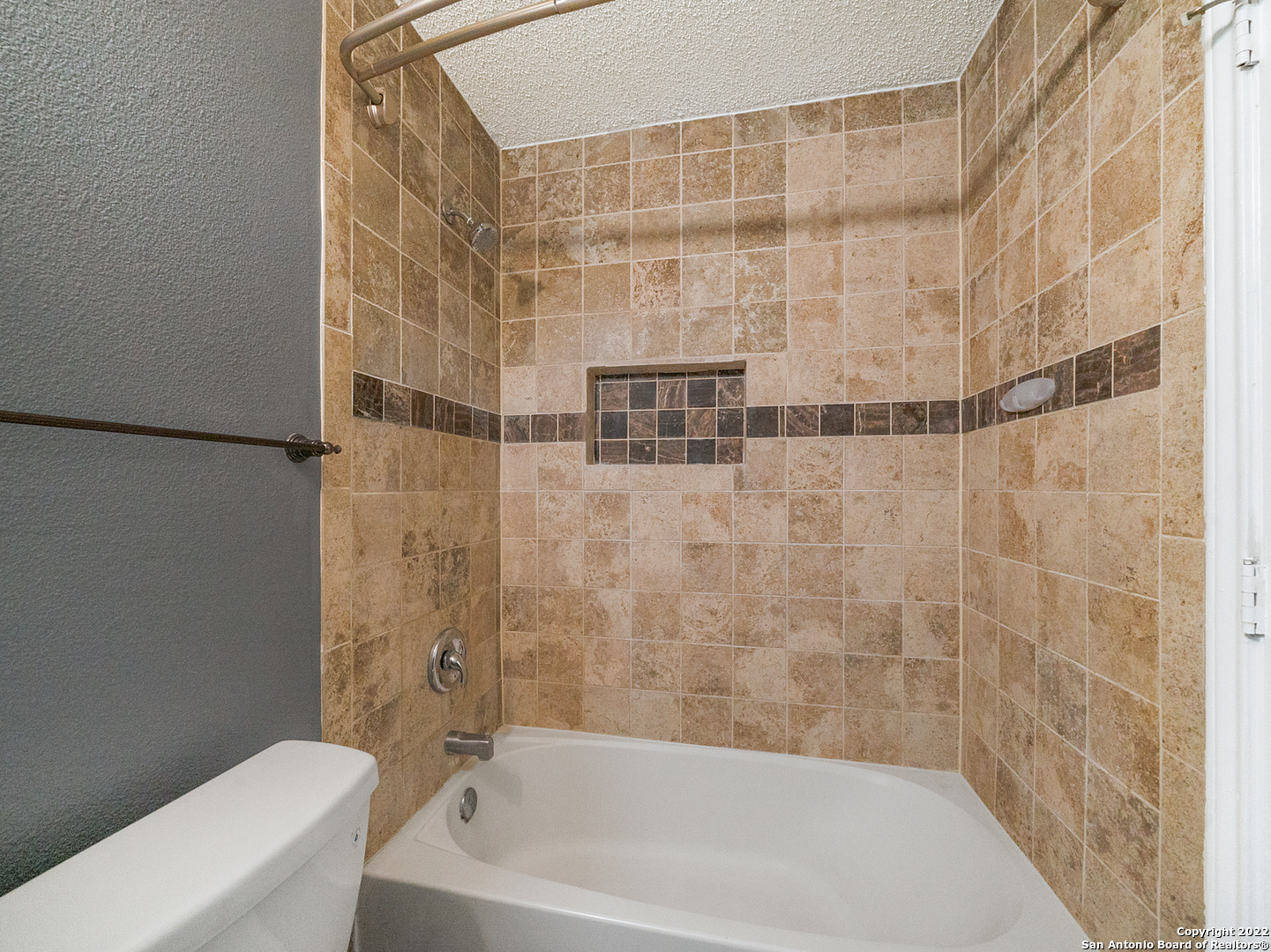 7 Apple Hills San Antonio TX 78238