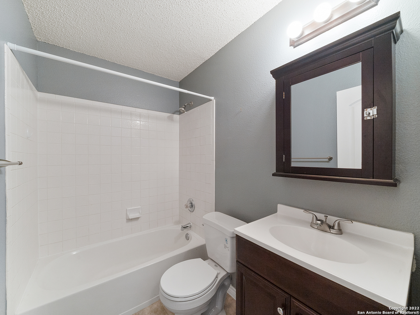 7 Apple Hills San Antonio TX 78238