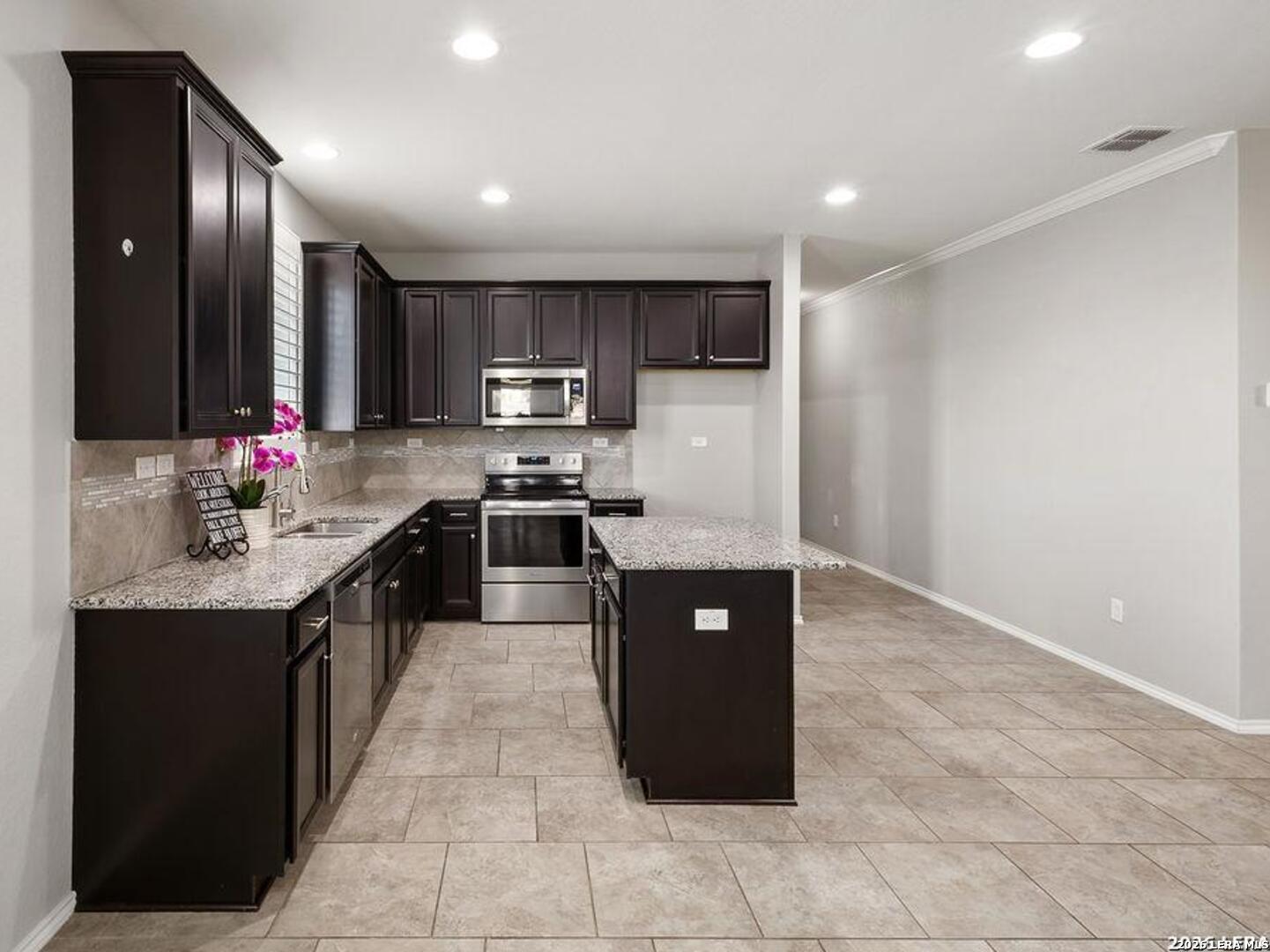 11903 Silver Valley San Antonio TX 78254