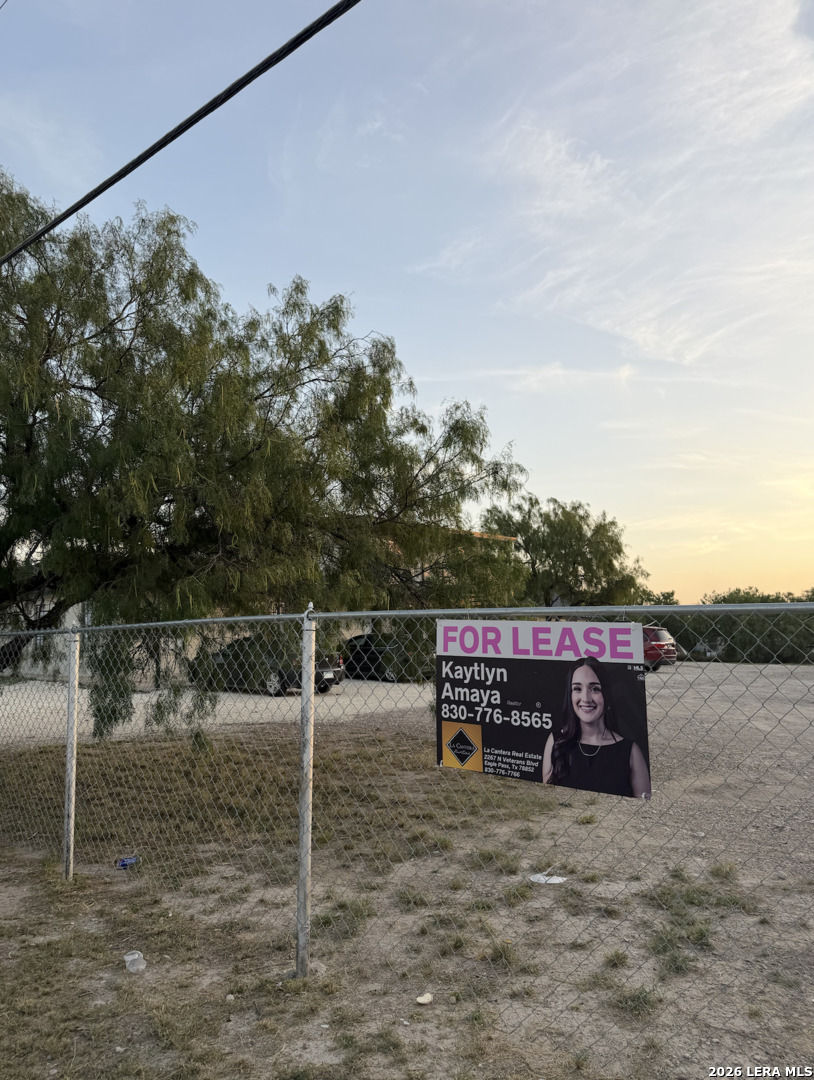 1925 Calle Coyunda Eagle Pass TX 78852